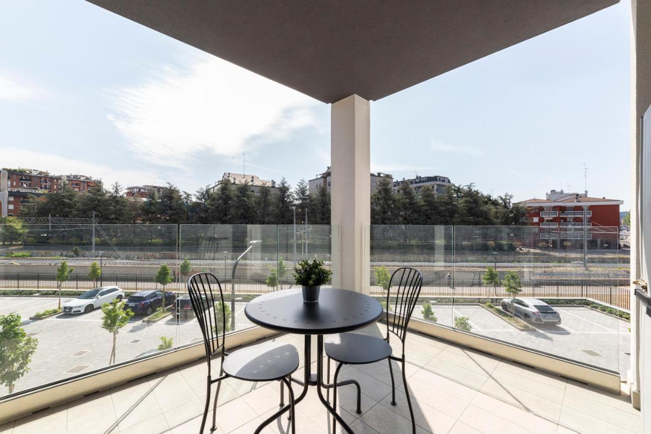 Apartment Modern Apt With Terrace And Parking! Milan